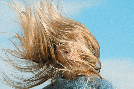 blonde_long_windblown_hair